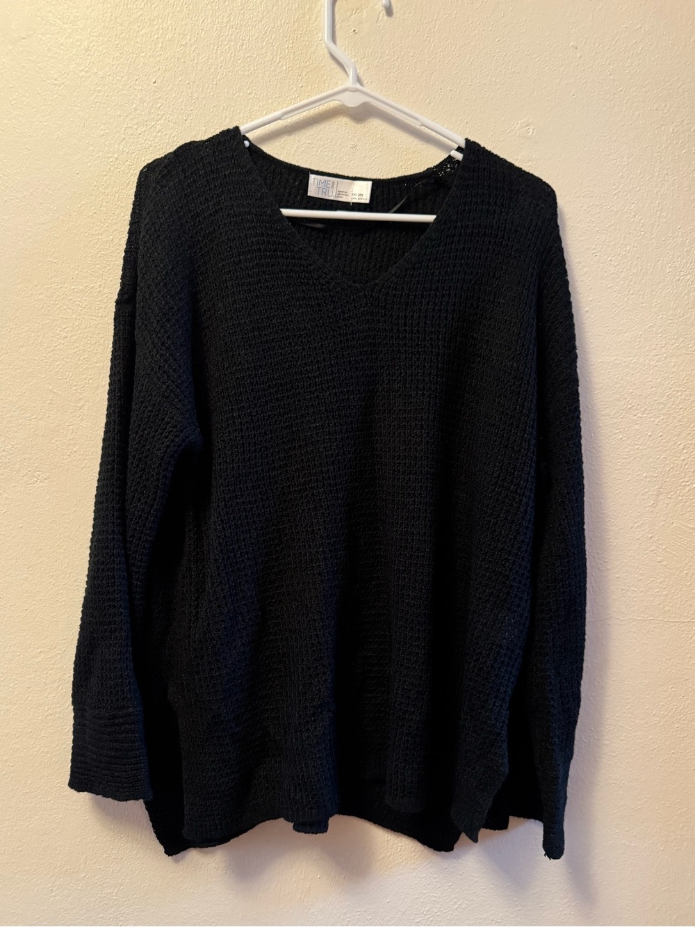 Time and Tru Black Waffle Knit V-Neck Sweater - XXL (20) Oversized & Cozy